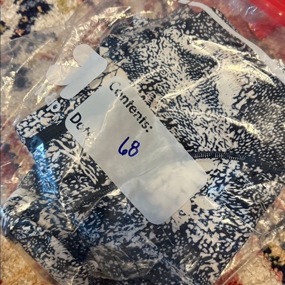 Lululemon Speed Up Tight 28" *Wildwood* Size 8 - Picture 11 of 11